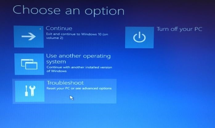 Arrancar Windows 10 en modo seguro desde la unidad de recuperación (5)